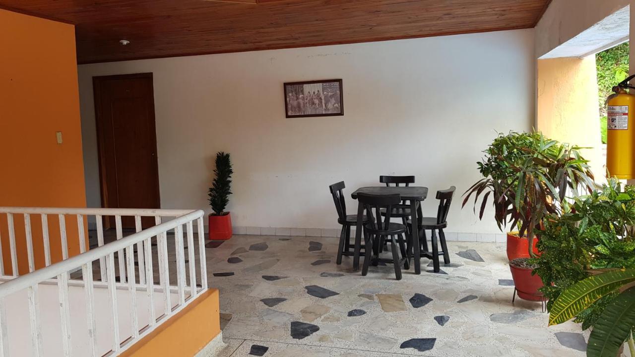 Balneario Chorillano Hotel Villavicencio Exterior foto