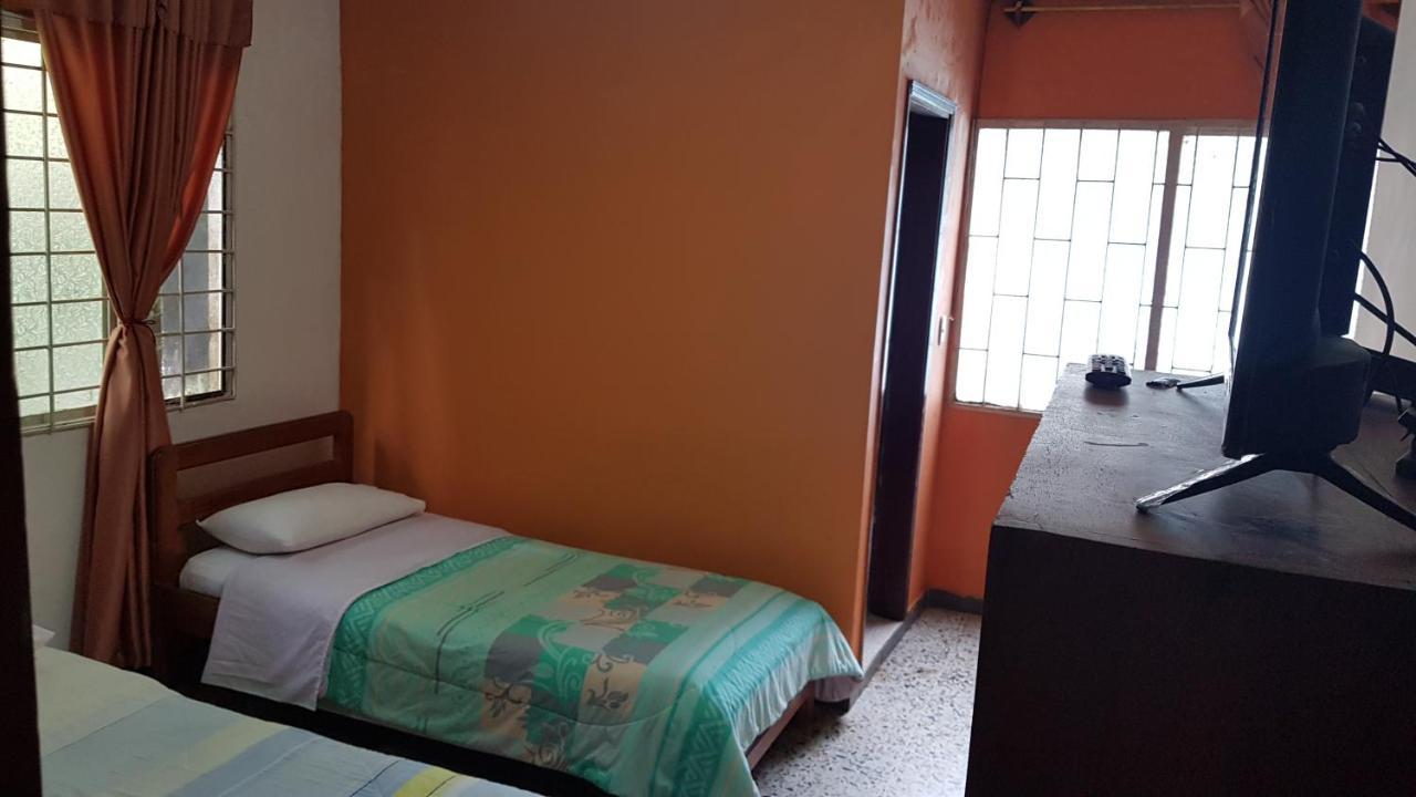 Balneario Chorillano Hotel Villavicencio Exterior foto