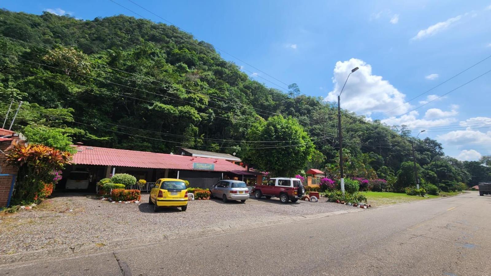 Balneario Chorillano Hotel Villavicencio Exterior foto